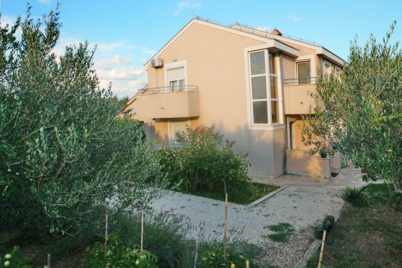 Apartmani Olives Nin Exterior foto