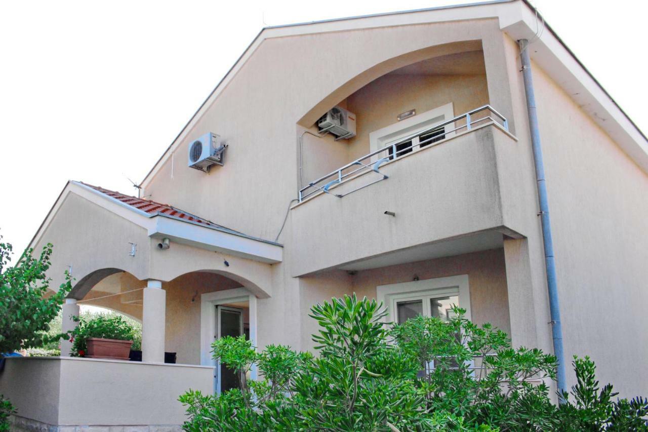 Apartmani Olives Nin Exterior foto