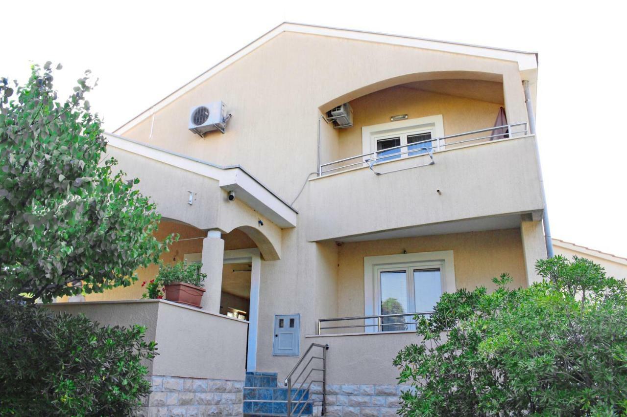 Apartmani Olives Nin Exterior foto