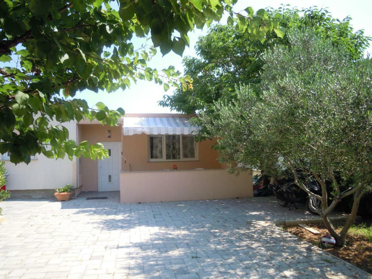 Apartmani Olives Nin Exterior foto